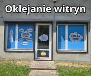 Oklejona witryna